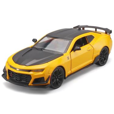 Imagem de Carro de brinquedo Chevrolet Camaro Bumblebee modelo fundido em escala 1:24