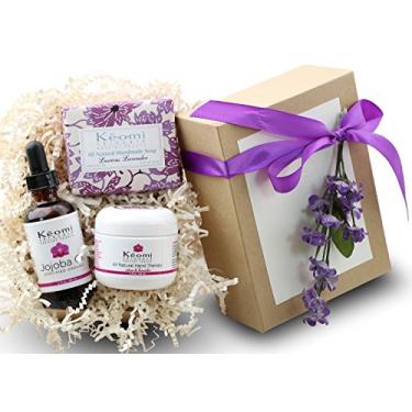Imagem de LAVENDER & ROSE ORGANIC BATH & BODY GIFT SET - The Best Valentine Gift - Pamper Her w/ All Natural Luxury - Scented w/ Pure Essential Oils -Beautifully Packaged and Ready to Give