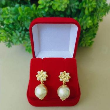 Imagem de Brinco Feminino Flor Perola Banho De Ouro 18k
