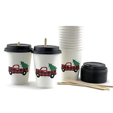 Imagem de Copos de Natal, copos de café de papel quente com tampas, palitos para mexer, festa de férias no escritório, caminhão vermelho vintage, xadrez de búfalo, utensílios de mesa descartáveis, chá, bebidas,