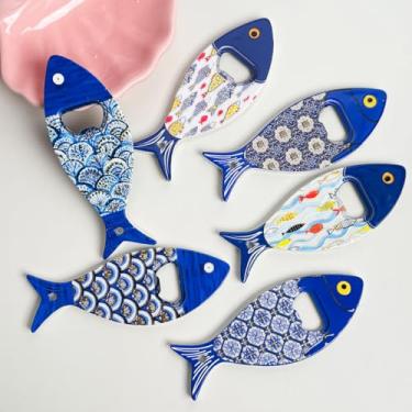 Imagem de Abridor de garrafas com ímã de geladeira em forma de peixe, ímã decorativo de geladeira com várias opções de padrões, abridor de cerveja magnético forte para cozinha e bar