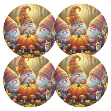 Imagem de Jogo americano de cozinha Gnome Autumn Adventure Conjunto de 4 jogos americanos redondos de PVC de 38 cm para mesa redonda à prova de calor para festa de Natal