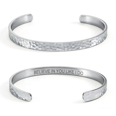 Imagem de cusurlove Pulseira feminina com versículo da Bíblia inspiradora martelada banhada a ouro 18 K, presente de joia de fé cristã, ajustável, não mancha, Medium, Aço inoxidável, Sem Pedra Preciosa