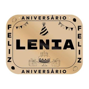 Imagem de Placa Feliz Aniversário Lenia em MDF, 19x14 cm, com 2 Furos para Pendurar