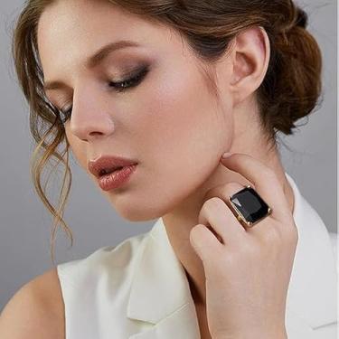 Imagem de Anéis de pedra preciosa exagerada dourada preta para mulheres, moderno corte radiante solitário cristal pedra pedra natural anel de dedo anel de dedo presente de formatura