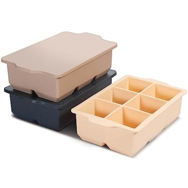 Imagem de Mrsdry Moldes para cubos de gelo grandes, moldes de silicone para cubos de gelo com tampa removível resistente a derramamentos, fácil liberação e flexível e livre de BPA para uísque, coquetel, freezer (pacote com 3)