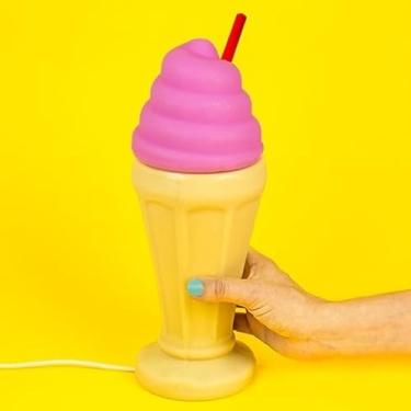 Imagem de Luminária Milkshake Decorativa Bivolt – Iluminação Suave e Divertida para Quarto, Escritório e Espaço de Leitura