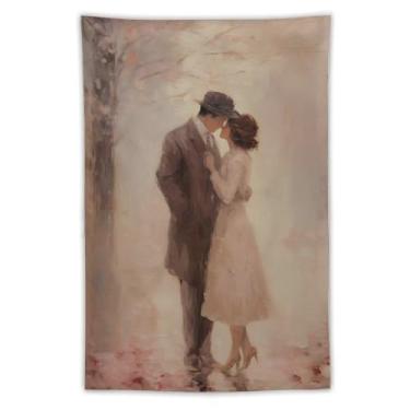 Imagem de Tapeçaria vintage de outono enevoado chapéu fedora vestido leve cena abraço romântico estilo pintura a óleo suave decoração de parede nostálgico decoração de casa para quarto sala de estar