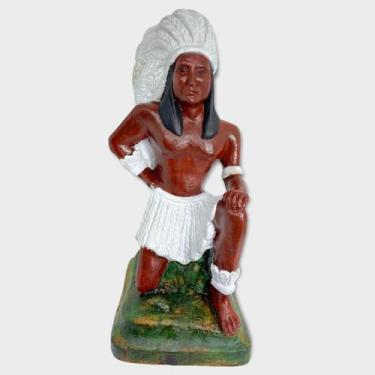 Imagem de Escultura Caboclo Pena Branca 23 cm em Resina - Lua Mística - 100% Ori