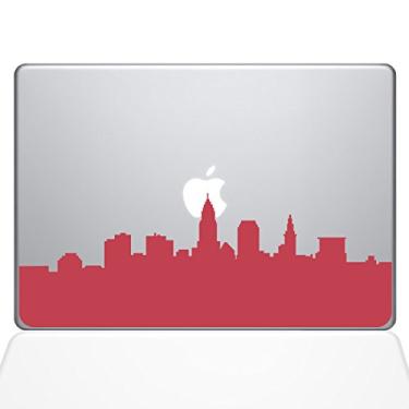 Imagem de The Decal Guru Adesivo de vinil decalque do horizonte da cidade de Cleveland OH, MacBook Pro de 13 polegadas (modelos 2016 e mais recentes), vermelho (2356-MAC-13X-DR)