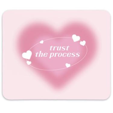 Imagem de QIYUHOY Coquette Preppy Mousepad, mouse pad rosa estético para acessórios de mesa de escritório, mousepads de borracha antiderrapante para computador laptop, confie no processo, 24 x 20 cm