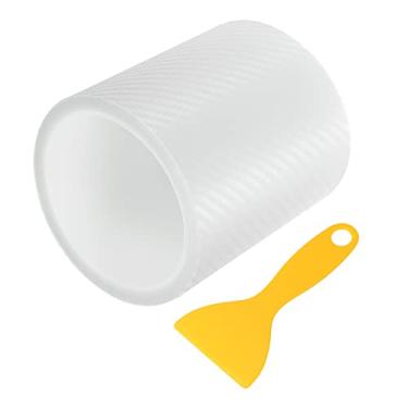 Imagem de VekAuto Capa de película protetora de peitoril de porta de carro, 300 x 10 cm padrão de fibra de carbono universal para caminhão SUV acrílico transparente com ferramenta raspadora