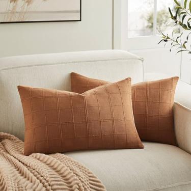 Imagem de ZeeMart Conjunto de 2 capas de almofada lombar xadrez de linho, caramelo/creme de 30,5 x 50,8 cm, grade decorativa de fazenda de um lado bordado, capas de almofada de linho de algodão laranja queimado