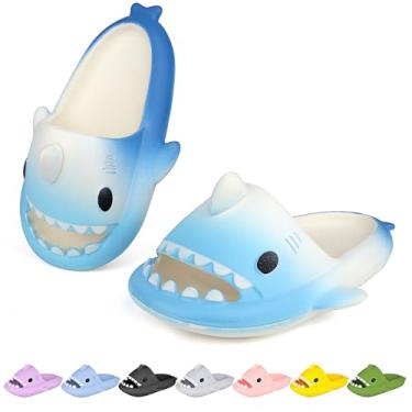 Imagem de LUYOO Chinelos infantis com nuvem de tubarão | Sandálias para meninos e meninas | Chinelos de praia infantis | Chinelo de peixe juvenil para banho de piscina, Azul dégradé, 8.5-9.5 Toddler