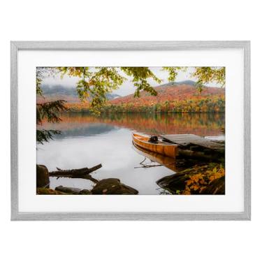 Imagem de Stupell Industries Impressão emoldurada de bétula Calm Folhagem e doca de barco sob vidro, design de Jonathan Zaharek, 14 x 20