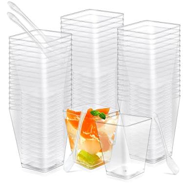Imagem de Oomcu Pacote com 50 copos pequenos quadrados de plástico transparente de 142 g, tigela de servir com 50 peças de colheres de degustação de plástico para sobremesas, aperitivos, pudim, tiamisu, sorvete, iogurte, doces e mousse