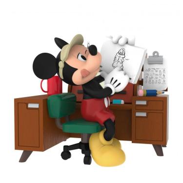 Imagem de Enfeite de Natal Hallmark Keepsake 2025, Disney Mickey Mouse do Rascunho à Tela, Presente para Fãs da Disney