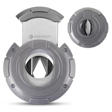 Imagem de KEENSUN Cortador de charutos 2 em 1 - lâmina dupla de aço inoxidável 420J2 (corte plano e corte V) - calibre 60 anéis, trava ergonômica, cortador de charuto suave e afiado portátil (cinza) para