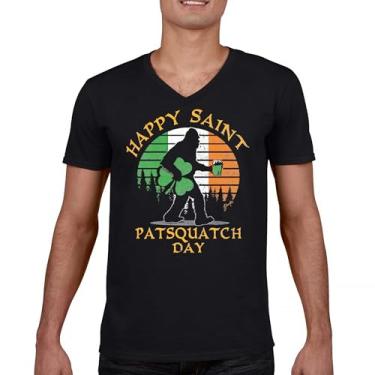 Imagem de Camiseta divertida Happy Saint Patsquatch Day gola V Dia de São Patrício Pé Grande Sasquatch Shamrock Beer Shenanigans, Preto, G