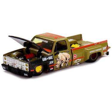 Imagem de MINI GT Dually Pickup Truck Sumatran Rhino Tan and Carbon with Graphics (Designed) House Special 1/64 Diecast Model Car KHMG153