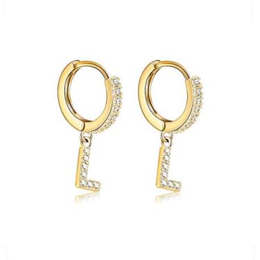 Imagem de Brincos com inicial de zircônia cúbica folheados a ouro 14 K delicados brincos de argola pequena letras hipoalergênicas para mulheres e meninas Dourado