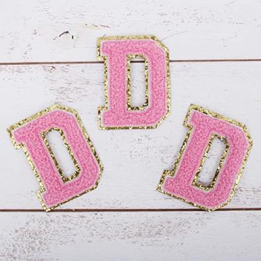 Imagem de Pacote com 3 adesivos de chenille ferro sobre glitter universitário letra "D" - Tecido de chenille rosa com acabamento dourado - Costurar ou passar - 5,5 cm de altura