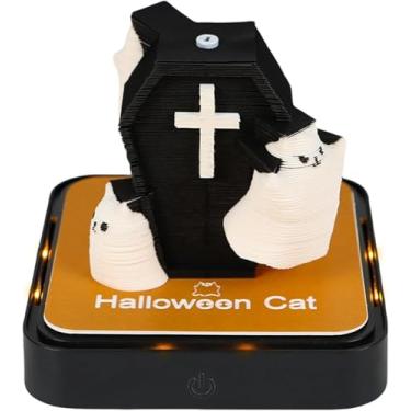 Imagem de Calendário Time Piece 2025, calendário de mesa 3D para gatos de Halloween, bloco de notas de papel 3D com luzes de LED, cartões para decoração de presentes de escritório e casa (gato de Halloween)
