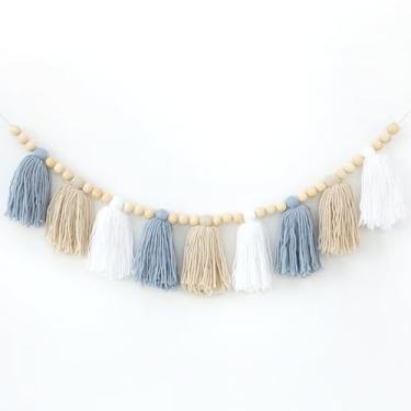 Imagem de JUIIZAY Guirlanda De Borlas De Fio Boho Com Contas De Madeira, Faixa Azul Para Pendurar Na Parede, Para Sala De Aula, Volta Às Aulas, Quarto Infantil, Berçário, Decoração De Chá De Bebê