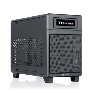 Imagem de Thermaltake LCGS Traveler 7870 Mini-ITX Gaming PC (AMD Ryzen 7 7800X3D, ToughRam 32GB DDR5 6000MT/s RGB Memory, NVIDIA GeForce RTX 5070, 2TB NVMe M.2, WiFi, Windows 11) TR1B-B850-570-LCS