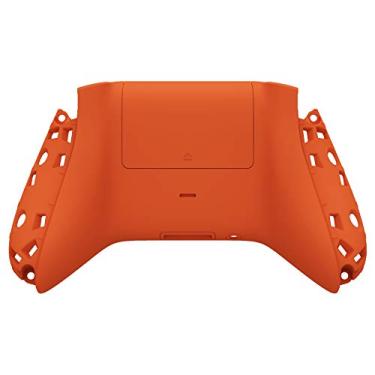 Imagem de eXtremeRate Capa inferior personalizada com toque suave laranja com capa de bateria para controle Xbox Series S/X - Controle e trilhos laterais não incluídos