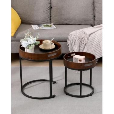 Imagem de Conjunto de 2 mesas de centro redondas com mesa de madeira e moldura de metal, mesas laterais empilháveis modernas para sala de estar, quarto, escritório e varanda (madeira, 2)