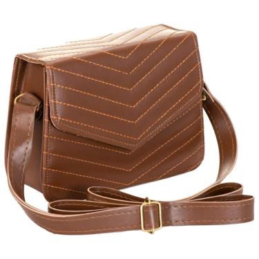 Imagem de Bolsa Casual Detalhe em Bordado com Alça Transversal Fixa com Fecho Prático e Seguro e Versátil