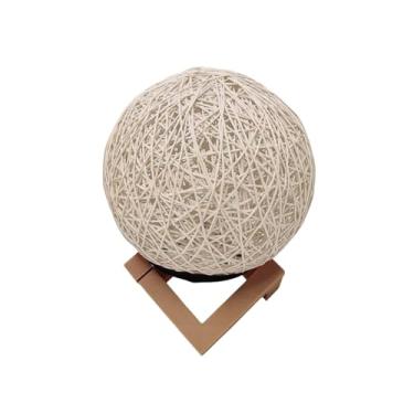 Imagem de Luminária Decorativa LED RGB, Bola de Barbante 19cm, Base de Madeira, Controle Remoto, USB, Luz Colorida