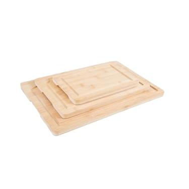 Imagem de Lipper International Tábuas de corte de madeira de bambu com ranhuras de suco embutidas e alças embutidas para cortar carne, frutas ou legumes, conjunto de 3, tamanhos variados