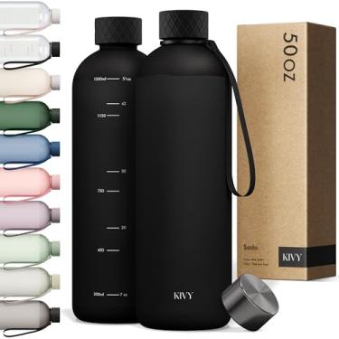 Imagem de KIVY Garrafa de água grande de 1,5 l [leve e inquebrável] serve para mochila e porta-copos para viagens, esportes, escola - garrafa de água preta sem canudo - garrafas de água de 1,5 litro - garrafa