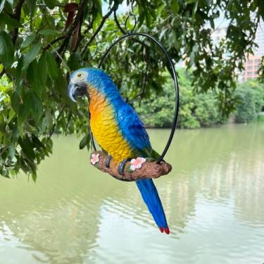 Imagem de Enfeite para pendurar arara tropical, 38 cm de altura, escultura de resina pintada à mão, decoração de casa, jardim, pátio, sala de estar, presente (asa azul e vermelha)
