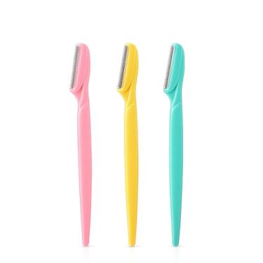 Imagem de M MAGIC GOLD Dermaplane Razor para rosto feminino – aparador de sobrancelhas e removedor de pelos faciais com capa protetora – Navalha facial Dermaplane reutilizável para pele lisa e impecável