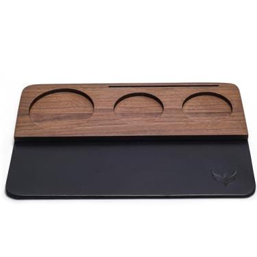 Imagem de KNODOS Tapete de café expresso de 58 mm para balcão de madeira de nogueira e couro com design de vários compartimentos, organizador de acessórios de máquina de café expresso premium para cafeteria