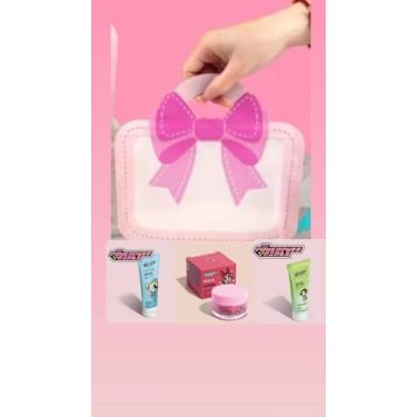 Imagem de Combo Rotina Poderosa As Meninas Super Poderosas:Gel de Limpeza Facial 100g + Hidratante Facial 40ml + Hidratante Labial 9g + Sacola plástica de laço
