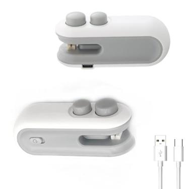 Imagem de SZPENGC Mini seladora de bolsa, seladora portátil 2 em 1, seladora térmica com cortador, seladora de plástico portátil recarregável por USB-C para chip, lanches, alimentos (branco)