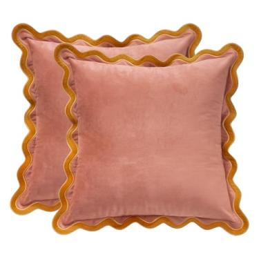 Imagem de MONDAY MOOSE Capas de almofada decorativas, conjunto de 2 designs de borda ondulada de veludo macio, misture e combine para decoração de casa, almofadas não incluídas (Mel/Rosa, 45 x 45 cm)