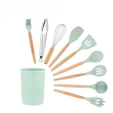 Imagem de Kit Utensílios de Cozinha Silicone e Bambu 12 Peças Antiaderente Resistente ao Calor – Colher, Espátula, Concha e Pincel Gourmet(Verde Claro)