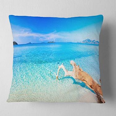 Imagem de Designart — Capa de almofada de alta qualidade com estampa de panorama de praia tropical azul para sala de estar, sofá, almofada estampada em ambos os lados 45,72 cm x 45,72 cm