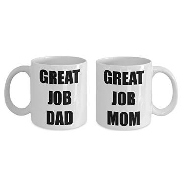 Imagem de Caneca de café Dad and Mom - Great Job Dad - Great Job Mom - Presentes para pai e mãe - Caneca de café de cerâmica de 325 ml - Ideia de presente única (Conjunto de caneca pai e mamãe)