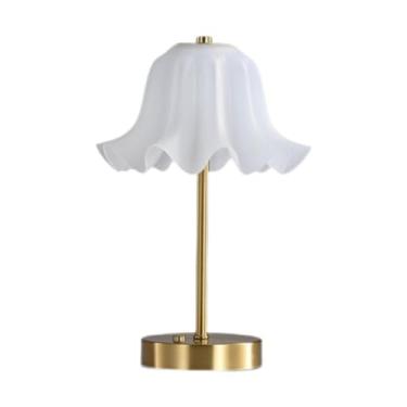 Imagem de predolo Luminária de mesa, recarregável por USB, pequena lâmpada de luxo sensível ao toque para restaurante, quarto, sala de estar, cozinha, C