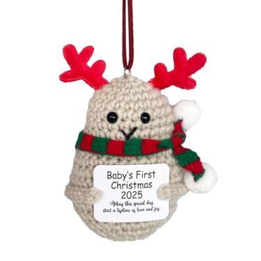 Imagem de IRCOR Primeiro enfeite de Natal do bebê 2025 – Decoração artesanal de árvore de rena de crochê para recém-nascidos – Presente fofo de lembrança de bebê com chifres vermelhos e cachecol