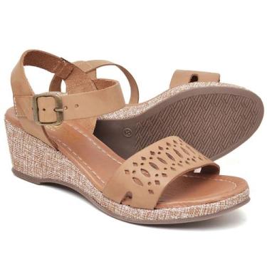 Imagem de Sandália Anabela Feminina em Couro Conforto com Fivela Percurso Calçad