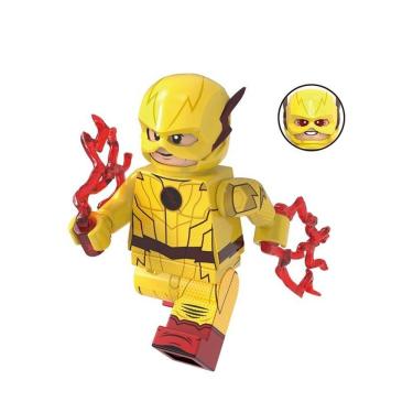 Imagem de Boneco Super Herois Vilões Quadrinhos Hq Bloco De Montar