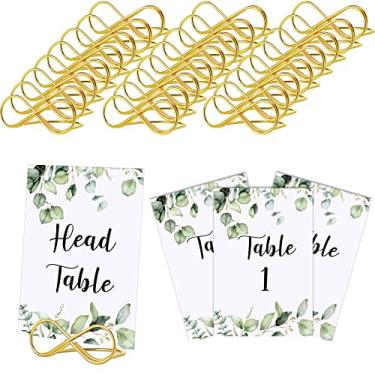 Imagem de 26 peças de números de mesa de casamento com 26 suportes dourados para números de mesa de eucalipto com cabeça de mesa, etiquetas douradas de assento, clipes de cartão para casamento, aniversário, festa de noivado