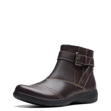 Imagem de Clarks Bota feminina de cano curto Carleigh Dalia, Couro marrom escuro, 7 Narrow